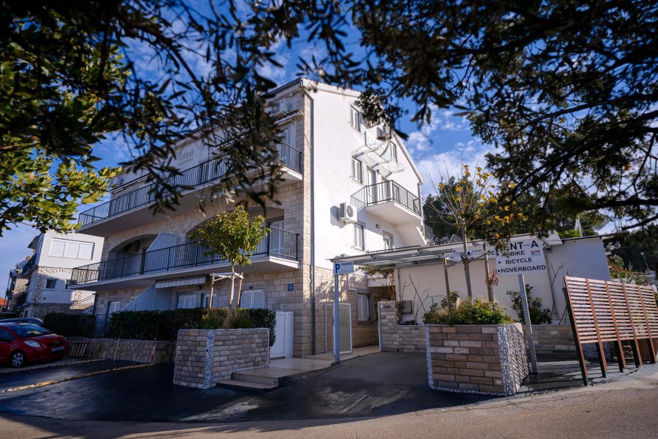 Kalina Deluxe Apartments Jelsa  Dış mekan fotoğraf