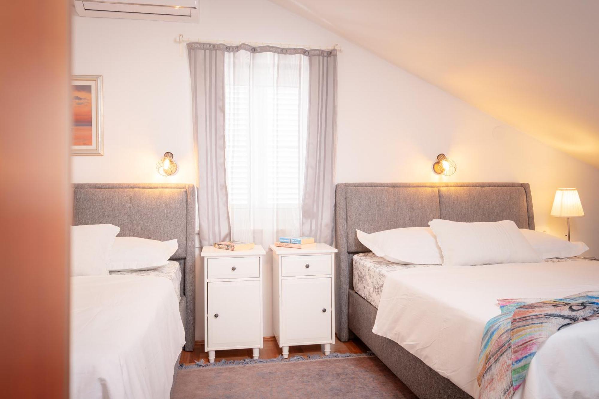 Kalina Deluxe Apartments Jelsa  Dış mekan fotoğraf