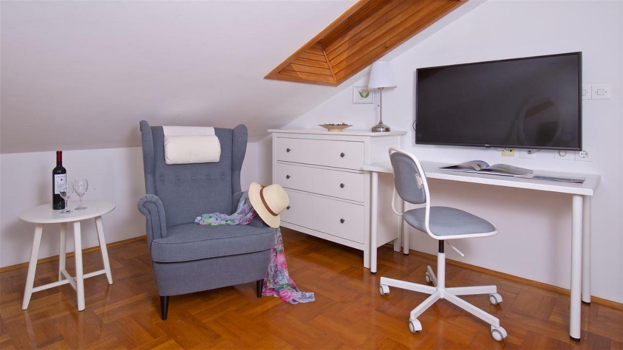 Kalina Deluxe Apartments Jelsa  Dış mekan fotoğraf