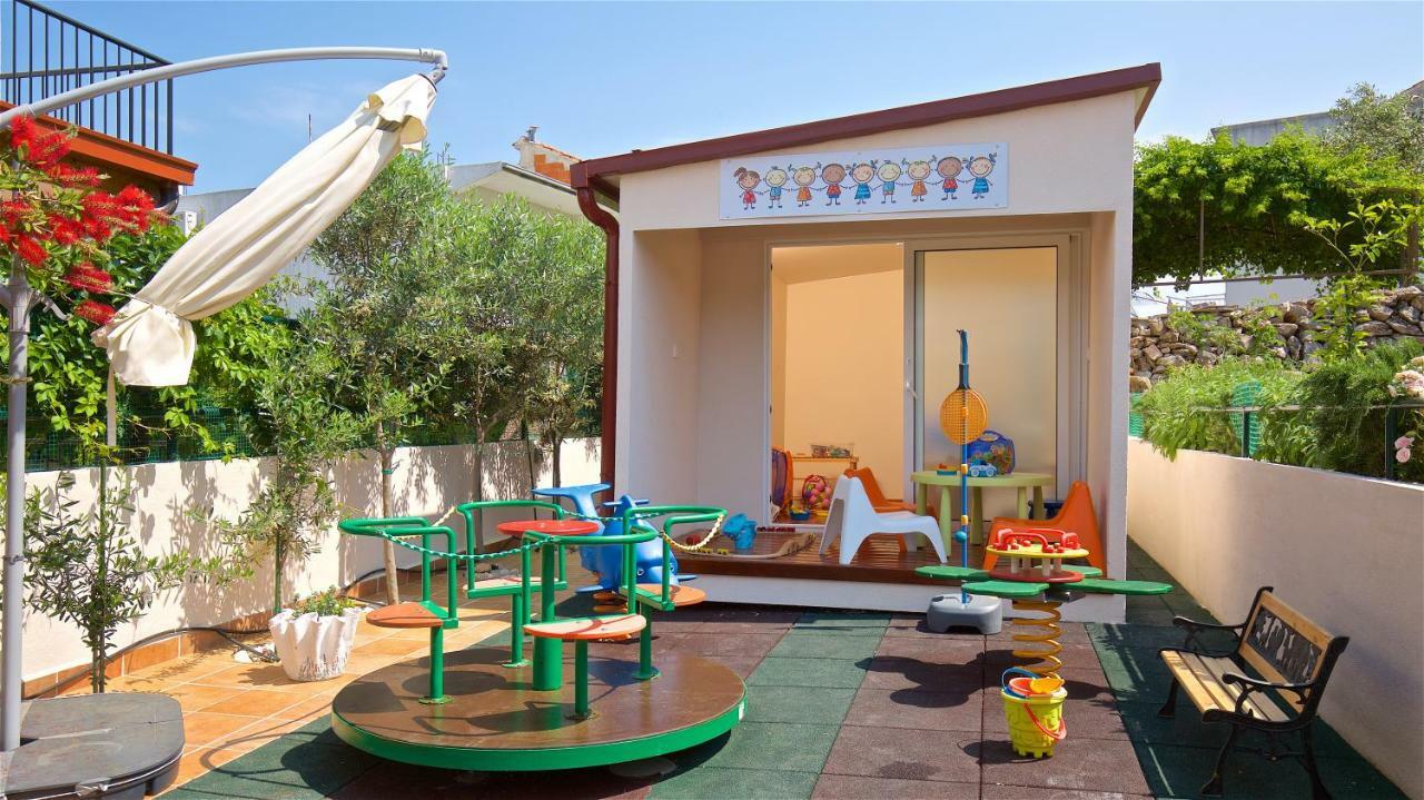 Kalina Deluxe Apartments Jelsa  Dış mekan fotoğraf